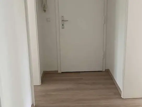 *In Sanierung* 3 Zimmerwohnung mit Balkon