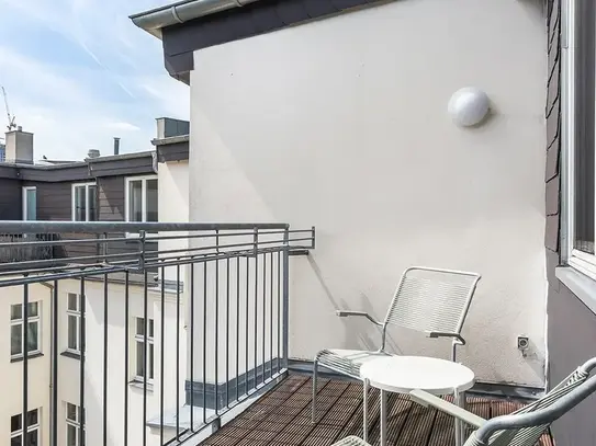 Beautiful Roof Top 2-room apartment in Simplonstrasse, Berlin - Amsterdam Apartments for Rent