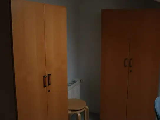 Möblierte Wohnung in Rostock mit Tageslichtbad, Büro, Wohnküche, Wohnzimmer, Schlafzimmer