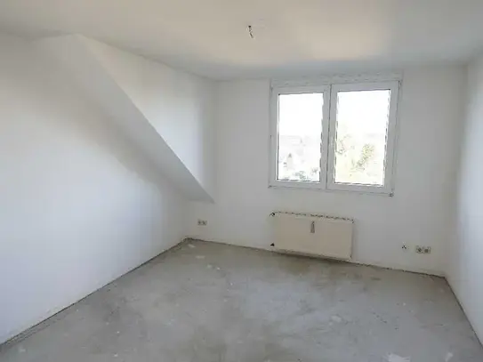 Helle 3-Zimmer-Wohnung mit Wintergarten im 3. Obergeschoss in Ratingen-Mitte