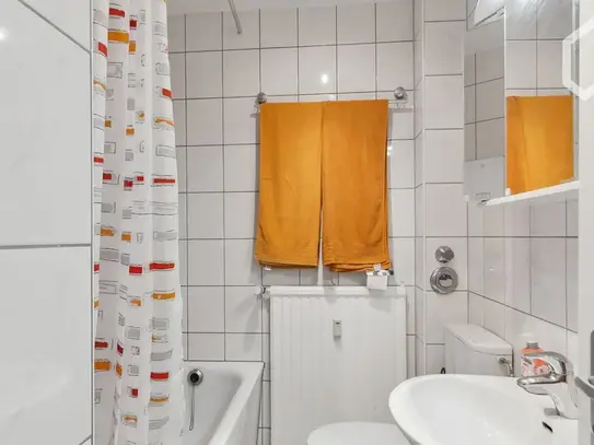 3 room apartment with bathtub and balcony, Ratingen - Amsterdam Apartments for Rent