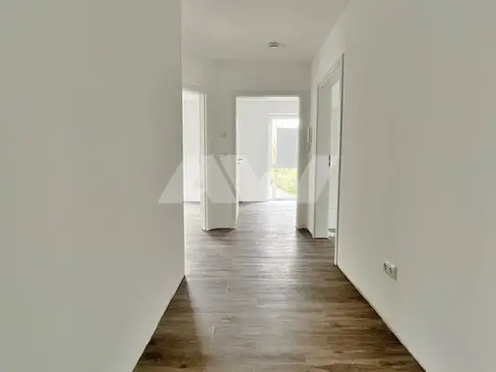 Schicke Neubau-Wohnung im I. Obergeschoss mit Fahrstuhl und Balkon zentral in Marienhafe!