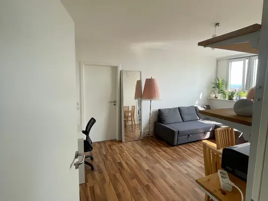 Exclusive Cologne view: Apartment with wow factor!