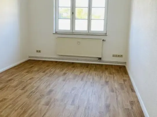 Moderne 3-Zimmerwohnung mit WohnkÃ¼che und Tageslichtbad mit Wanne!