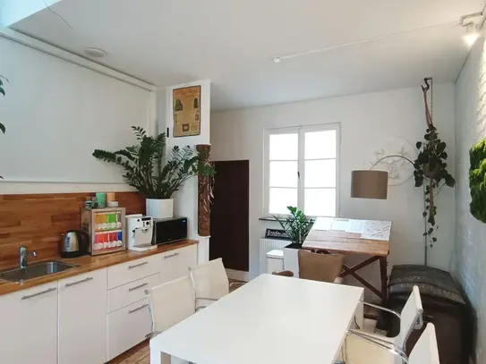 Exclusively furnished loft apartment in an old building in a central location, Aachen - Amsterdam Apartments for Rent