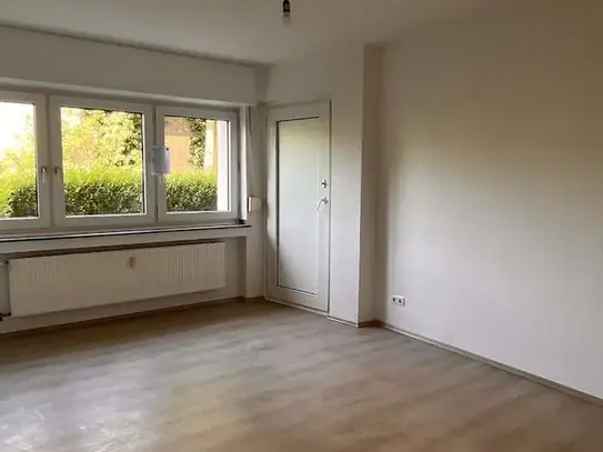 Für Singles oder Pärchen! Sanierte 2 Zimmerwohnung mit Balkon