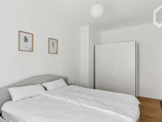 Modern 2-Room Apartment after Renovation with Winter Balcony in Central Düsseldorf