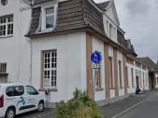 Wohnen im imposanten Bahnhof von Gummersbach-Dieringhausen