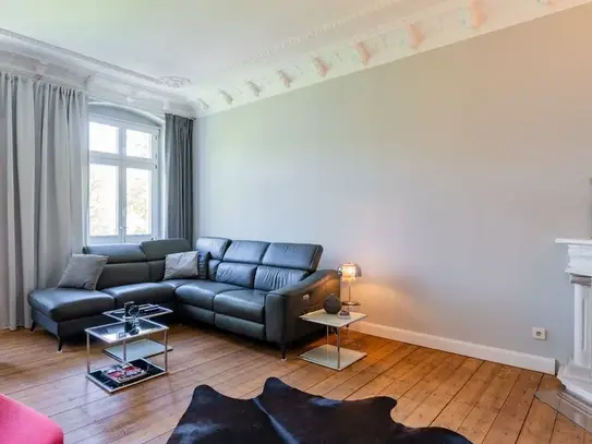 Luxurious, Stylish, Spacious! Amazing Designer Home in Mitte-Tiergarten. Fully furnished with Cleaning Service. (for 3-…