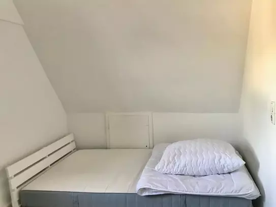 Wonderful and spacious studio conveniently located, Sankt Augustin - Amsterdam Apartments for Rent