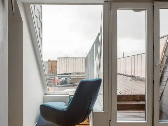 Large, private roof terrace with cathedral view! - Dreamlike maisonette apartment with 2 bedrooms in Cologne