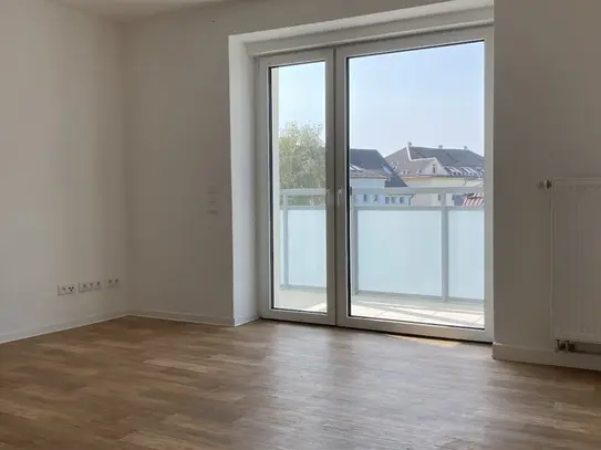 moderne 2 Raum Wohnung mit Aufzug im Zentrum