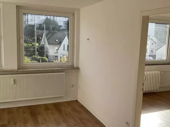 Tolle Fernsicht: ideale Singlewohnung mit 2 Zimmern in Hagen Wehringhausen !