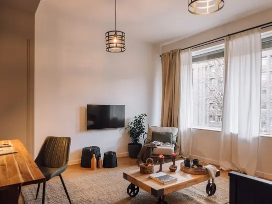 3 Zimmer duplex Wohnung mit Terrasse in Mitte