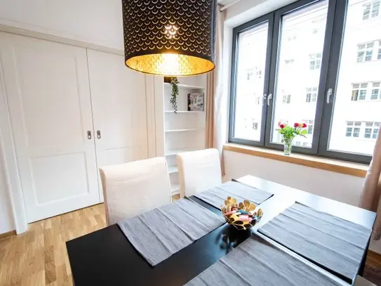 Cozy room in co-living apartment in Frankfurt