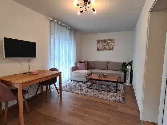 Fully furnished, serviced apartment next to Patch Barracks