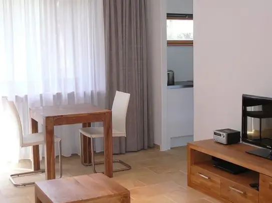 Beautiful and quiet city apartment with balcony and parking in Moabit