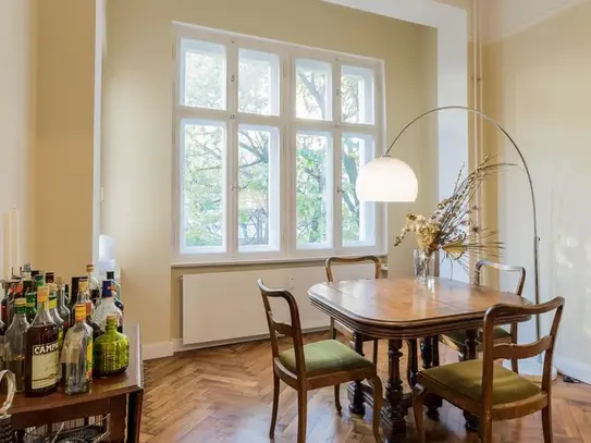 Boxhagener Square: stylish art nouveau apartment with Balcony, Berlin - Amsterdam Apartments for Rent