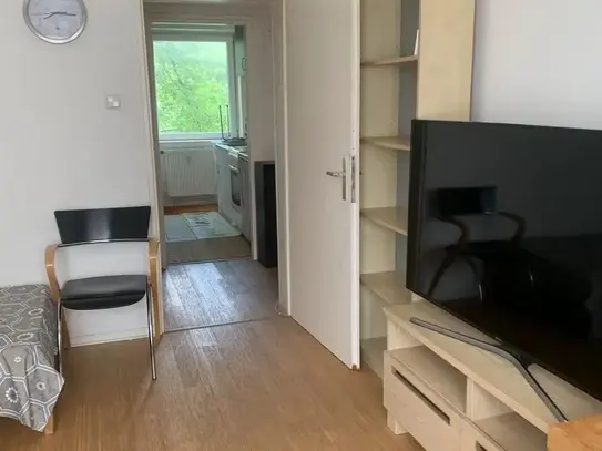 3 Room Appartment near Metro and Fair Ground