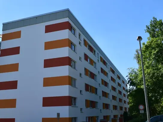 *Herrliche 4-Zimmer-Familienwohnung mit Balkon und Blick auf den Stadtpark*