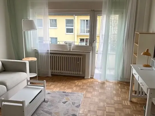 Sunny 3-room flat with balcony in Cologne-Braunsfeld, Koln - Amsterdam Apartments for Rent