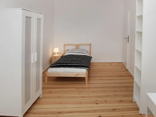 Lovely single bedroom in Kreuzberg