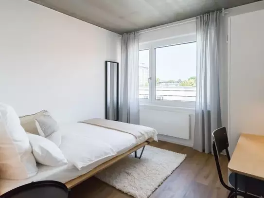 Private Room in Ostend, Frankfurt