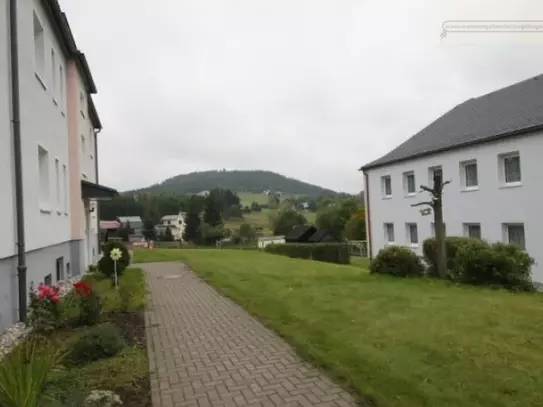 Wohnen am Waldrand - 2-Raum-Wohnung in Bärenstein!