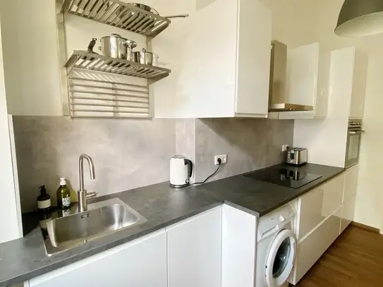 Tasteful Apartment very close to the Ku'damm with modern furniture, Berlin - Amsterdam Apartments for Rent