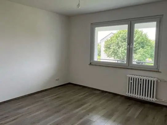 *In Renovierung* Moderne 3 Zimmerwohnung mit Balkon