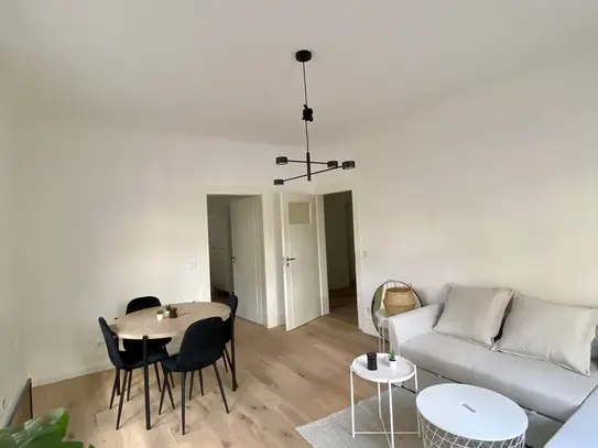 Beautiful and bright old building apartment in the south of Stuttgart