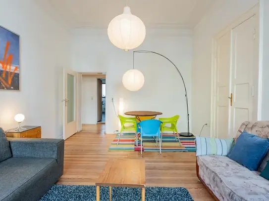 Large charming Altbau Moabit-Mitte