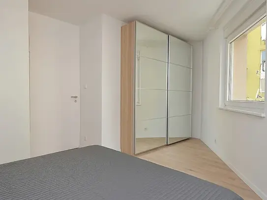 Newly renovated bright apartment in an optimal location