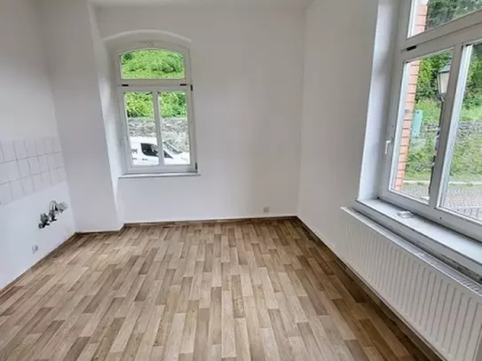 neu renovierte 2-Raum-Wohnung am Fuße der Burg Mylau