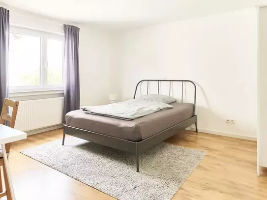 Comfortable city apartment with 3 bedrooms and balcony