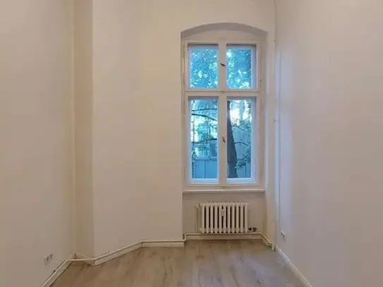 Individuell geschnittene 2-Zimmer-Wohnung mit Balkon steht zur Vermietung!