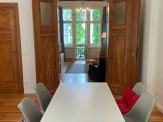 Live in the Heart of Charlottenburg: Historical Landmark with Excellent Connectivity