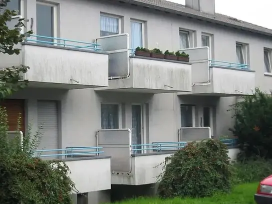 Modernisierte 1-Zimmer-Wohnung mit Balkon in ruhiger Lage von Mülheim-Winkhausen