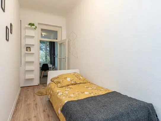 Nice single room in pleasant residential area in Niederschöneweide