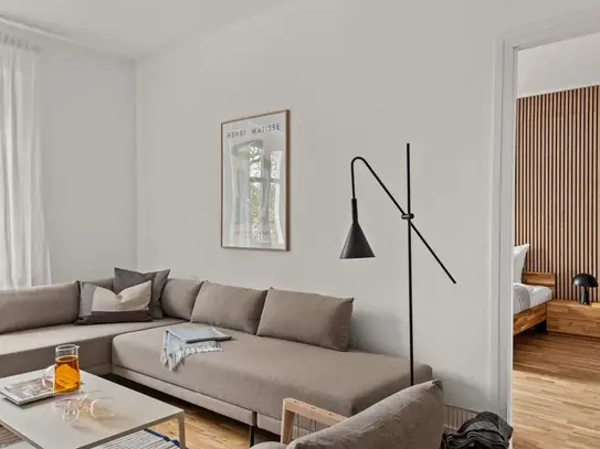 Spacious 2.5 Room Apartment in a Trendy Berlin Neighborhood, Berlin - Amsterdam Apartments for Rent