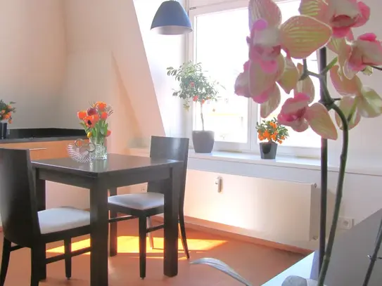 Full Serviced Elegant Penthouse-Apartement - Best Westend Frankfurt