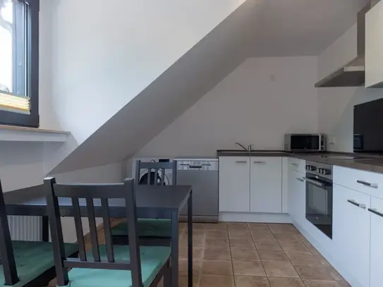 Newly renovated 3-room apartment with roof terrace in Düsseldorf Wersten, Dusseldorf - Amsterdam Apartments for Rent