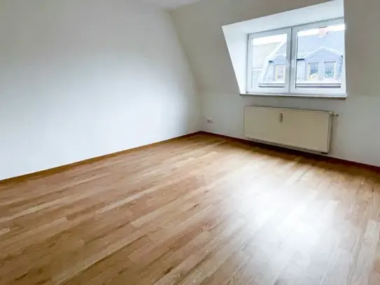 Tolle Dachgeschosswohnung im Zentrum von Aue