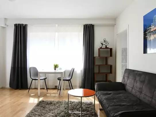 Schlicht aber Modern: Apartment im Herzen von Köln – zeitwohnen.de