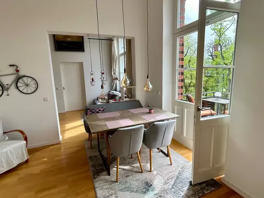 Quiet 2-room apartment with balcony and good transport connections in Berlin