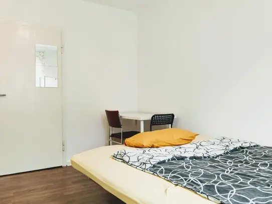 Light furnished room in a WG, Dortmund - Amsterdam Apartments for Rent