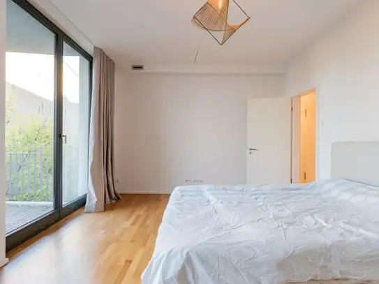 One-of-a-kind, bright apartment near Rosenthaler Platz with balcony, Berlin - Amsterdam Apartments for Rent