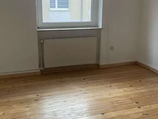 Toller Dielenboden! 2-Zimmer suchen neuen Mieter!