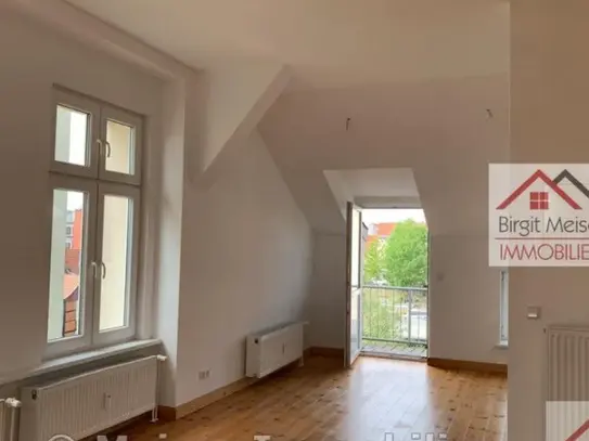 *** Ruhiges charmantes Wohnen * EBK mit Geräten * großer Balkon, Bad mit Fenster ***