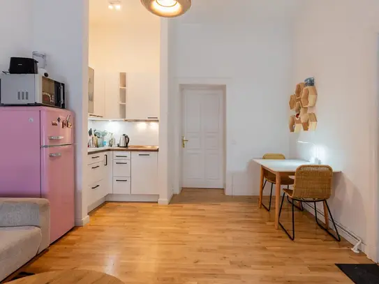 Stylish Home in the Heart of Berlin: Perfect for up to Two People and set up for remote work